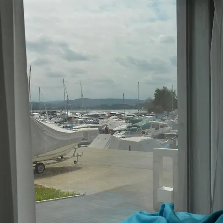 公寓 Leben Im Hafen Am Idyllischen Murtensee