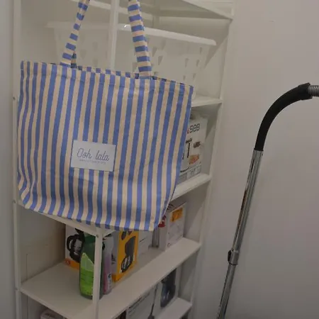 Leben Im Hafen Am Idyllischen Murtensee *