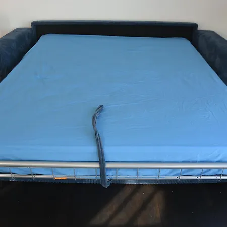 Leben Im Hafen Am Idyllischen Murtensee Guevaux