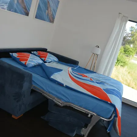 Leben Im Hafen Am Idyllischen Murtensee * Guevaux