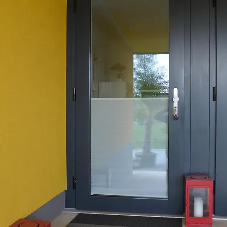 Leben Im Hafen Am Idyllischen Murtensee * Guevaux