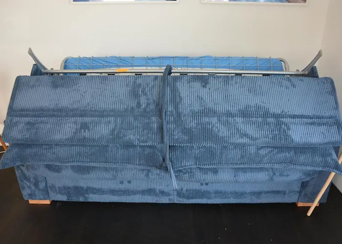 Leben Im Hafen Am Idyllischen Murtensee *